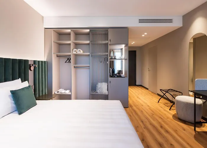 Hotel Hills 4*
