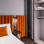 Отель Hills 4*