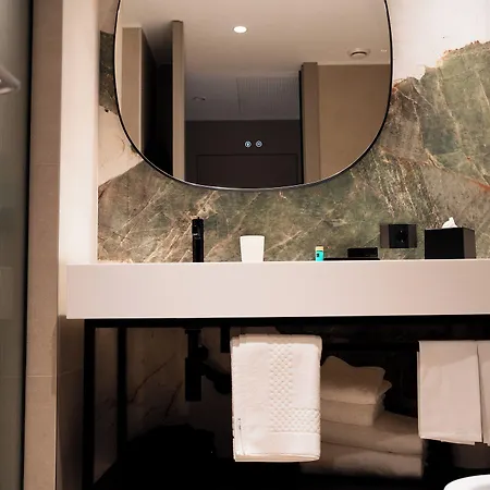 Hotel Hills Como