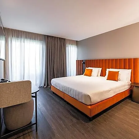 Hills 4* Como