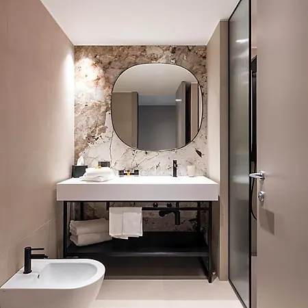 Hills Hotel Como