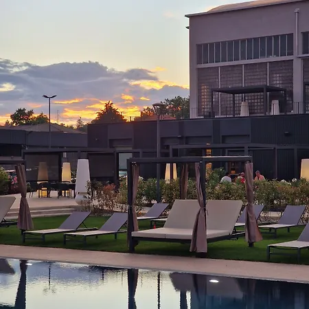 מלון Hills קומו