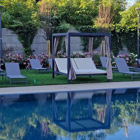 Hills Hotel 4*